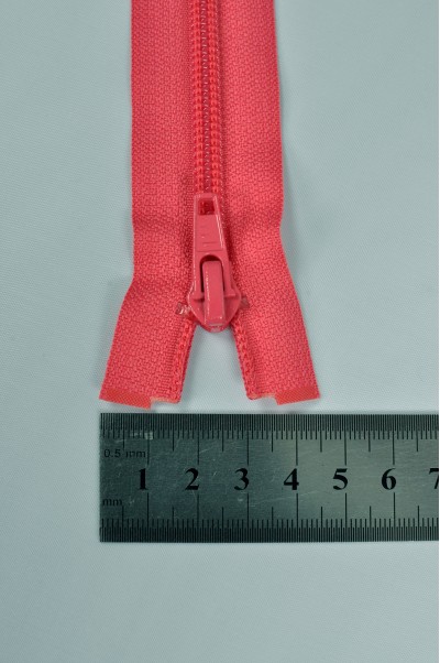 ZIP023  1號拉鏈 個人單頭開尾拉鏈   單頭聚酯牙拉鏈款式   拉鏈款式   不設單獨拉鍊訂購 正面照